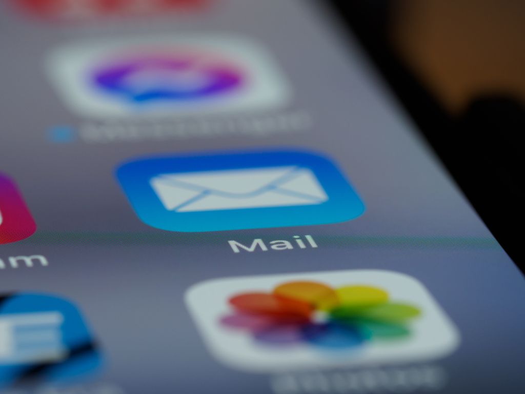télécharger pièce jointe mail infesté