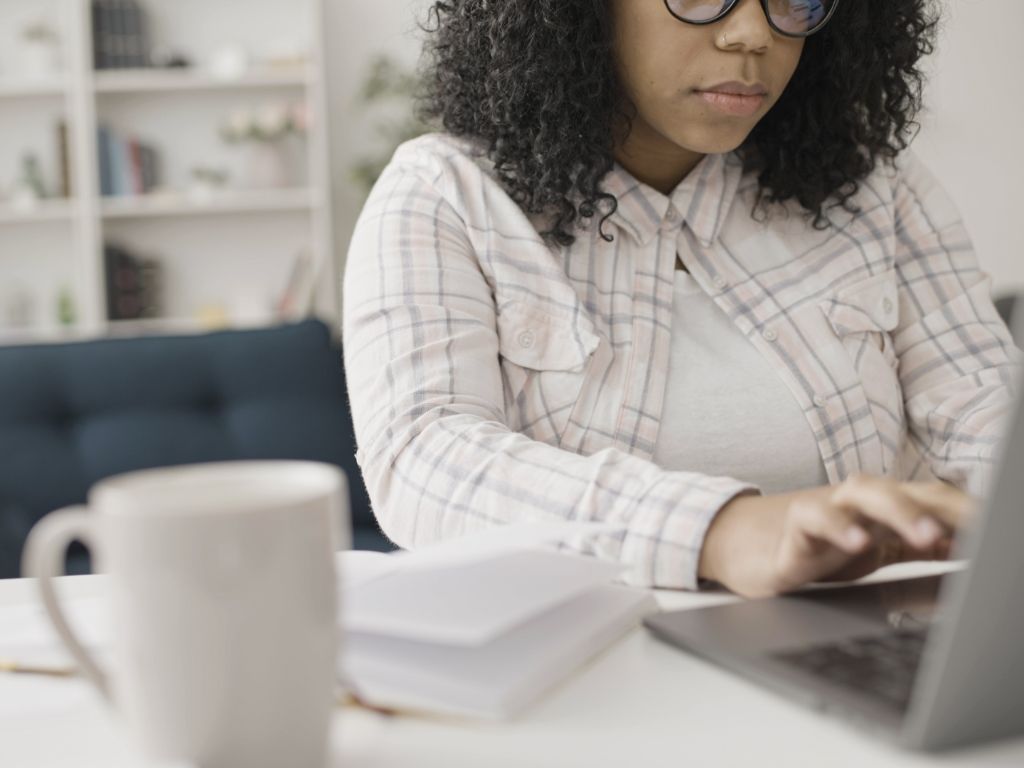 Jusqu&rsquo;où peut-on faire confiance aux traducteurs vocaux en temps réel ?