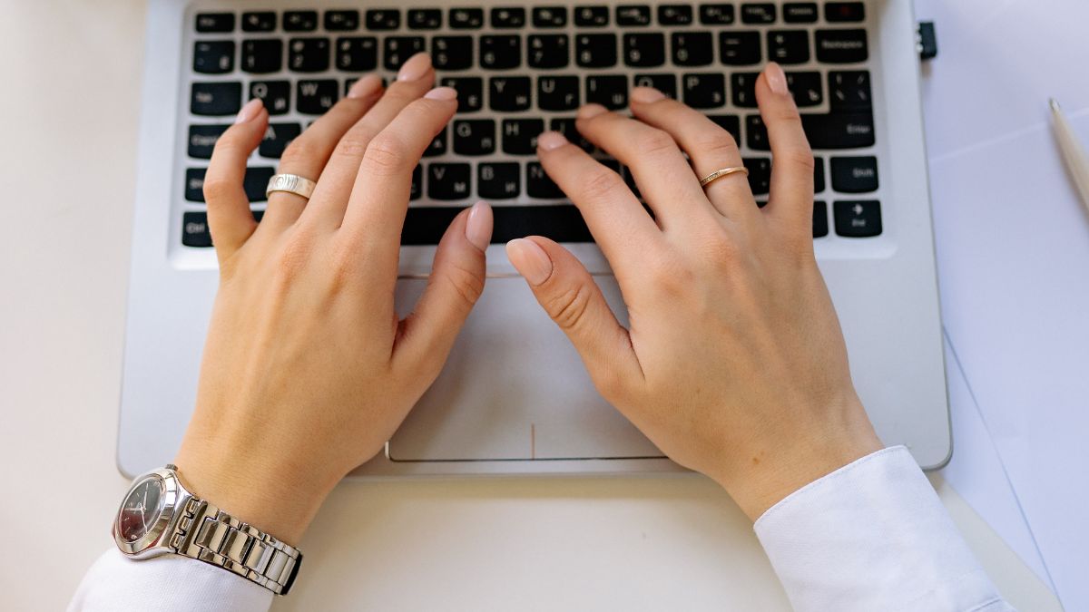 Keyloggers matériels : une menace discrète difficile à repérer sur ordinateur