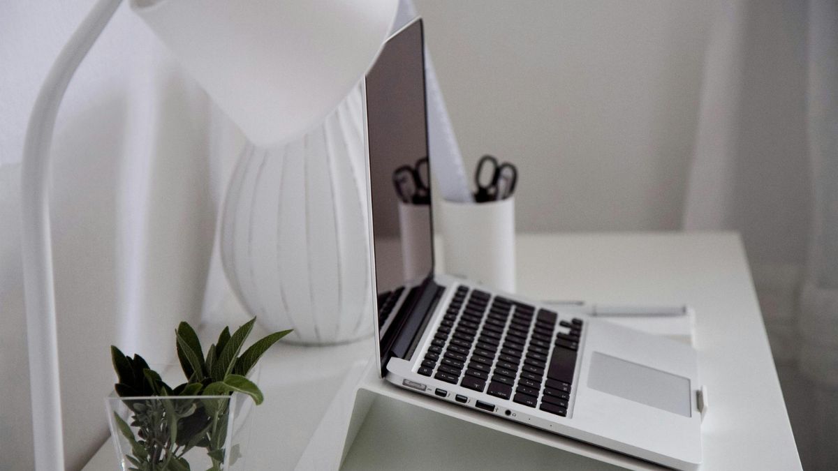 Comment les attaques de type “credential stuffing” compromettent des comptes professionnels ?