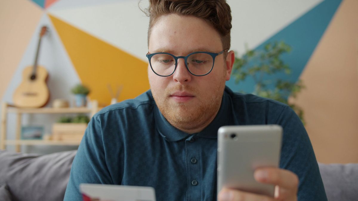 Cybermenaces mobiles : comment les développeurs réagissent aux failles ?