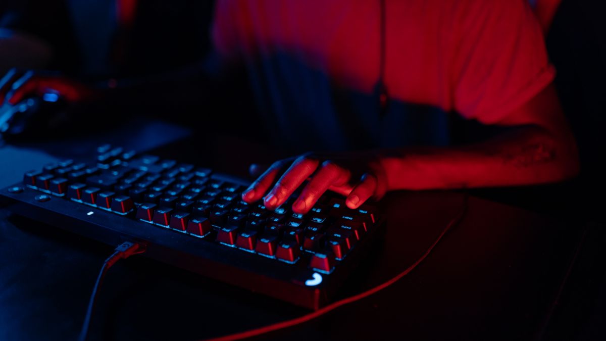 Pourquoi les cyberattaques augmentent systématiquement pendant les périodes de congés ?