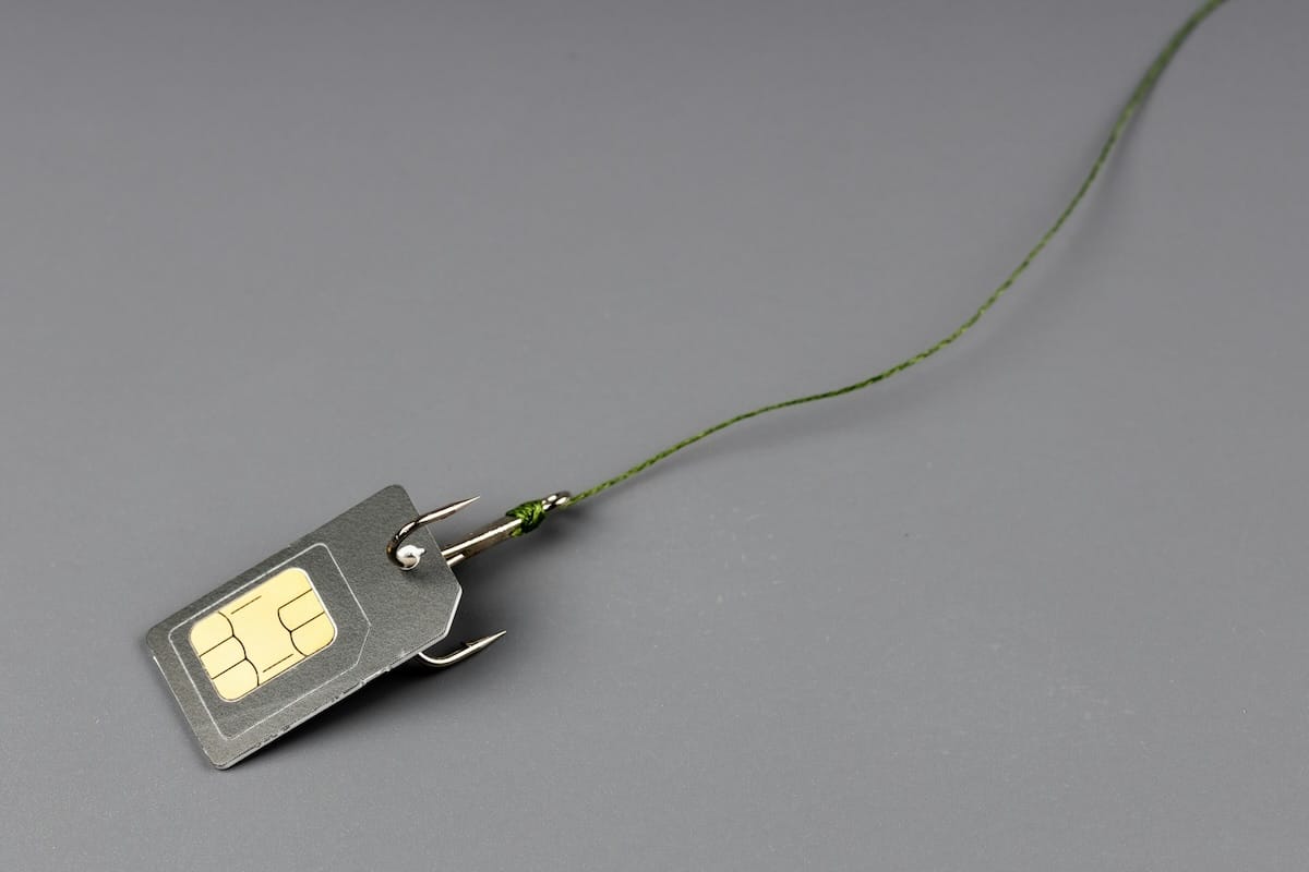 Comprendre l&rsquo;arnaque à la carte SIM en France en 2026
